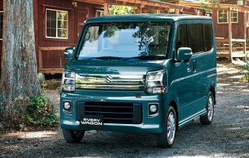 今日からエブリイワゴンの試乗車ご用意できます。